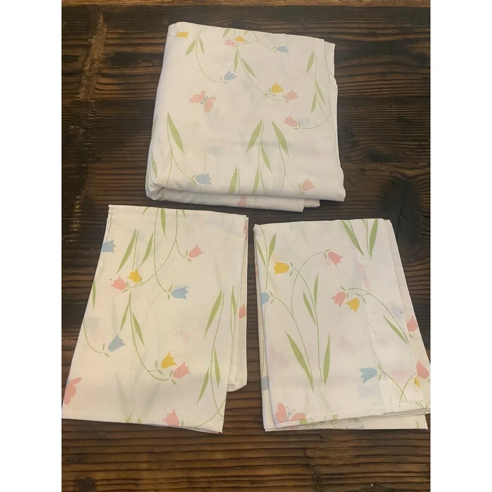 Vintage Floral Full Size Flat Sheet & 2 pillow cases-Dan River